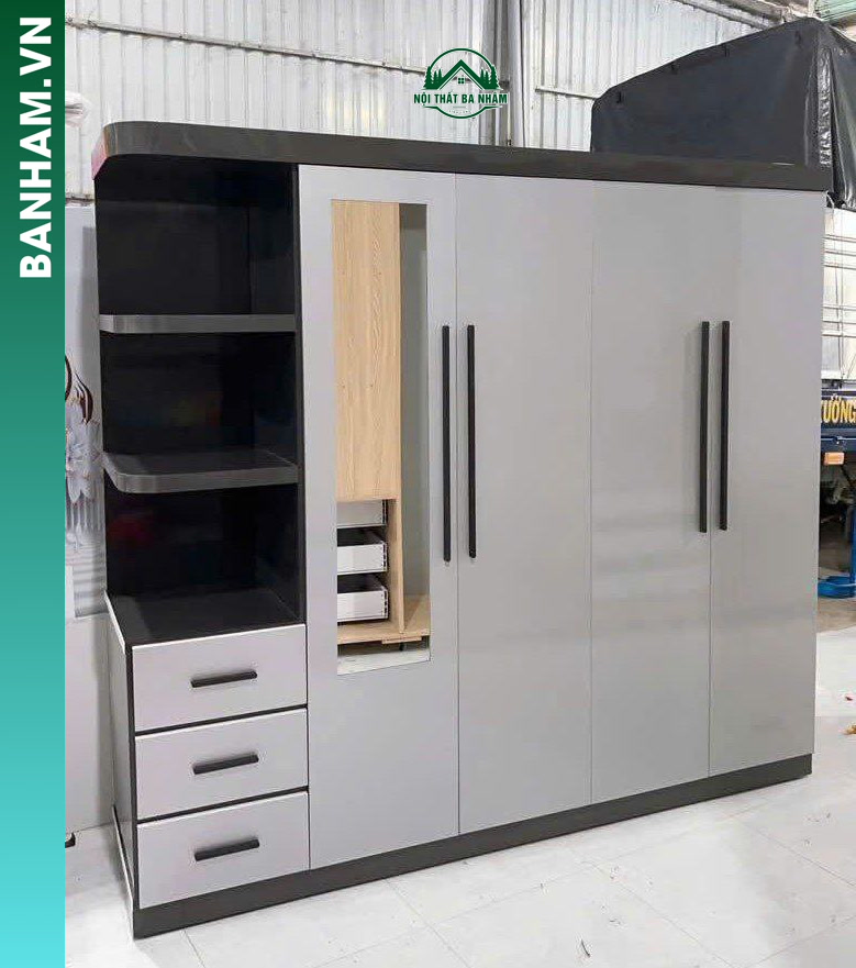 Mẫu Tủ Quần Áo 5 Cánh Kết Hợp Bàn Trang Điểm