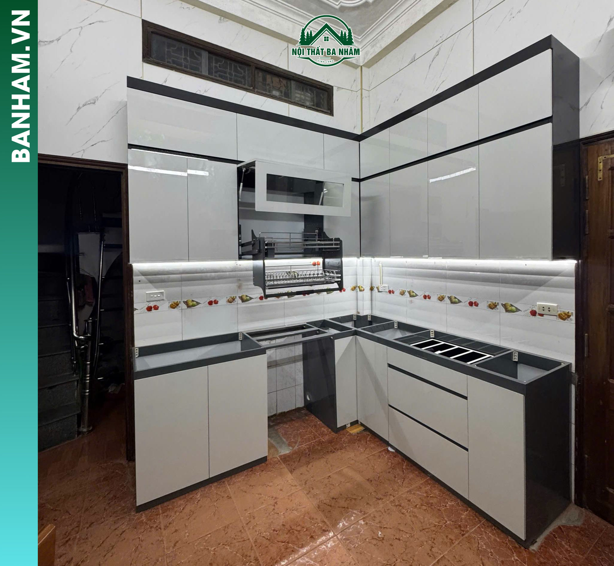 Tủ bếp chữ L Nhựa Cao Cấp