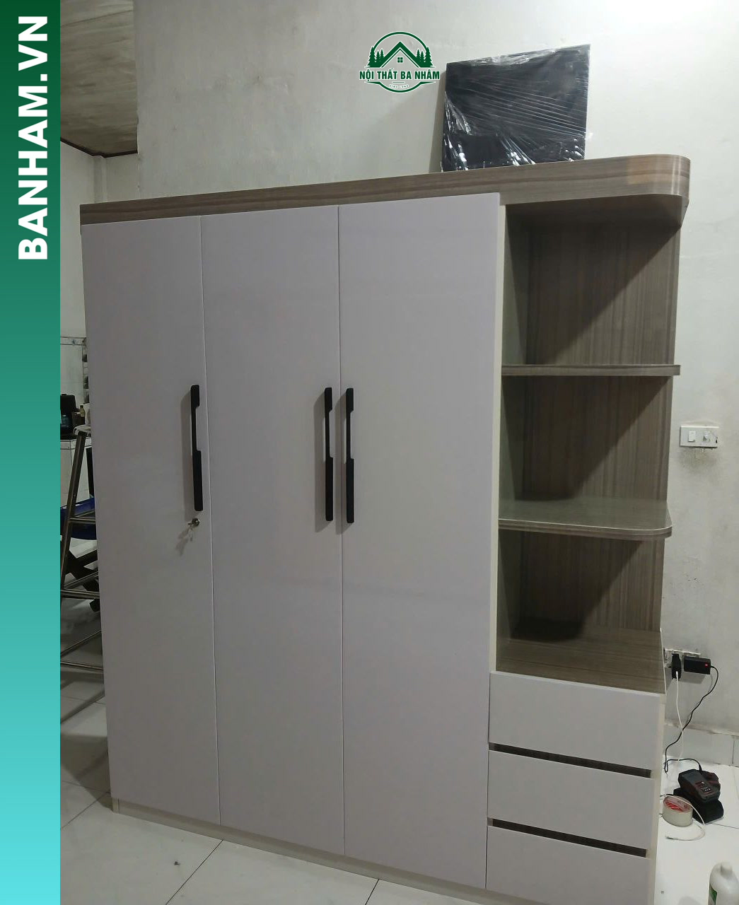 Tủ quần áo gỗ công nghiệp 3 cánh kệ hông Bến Tre