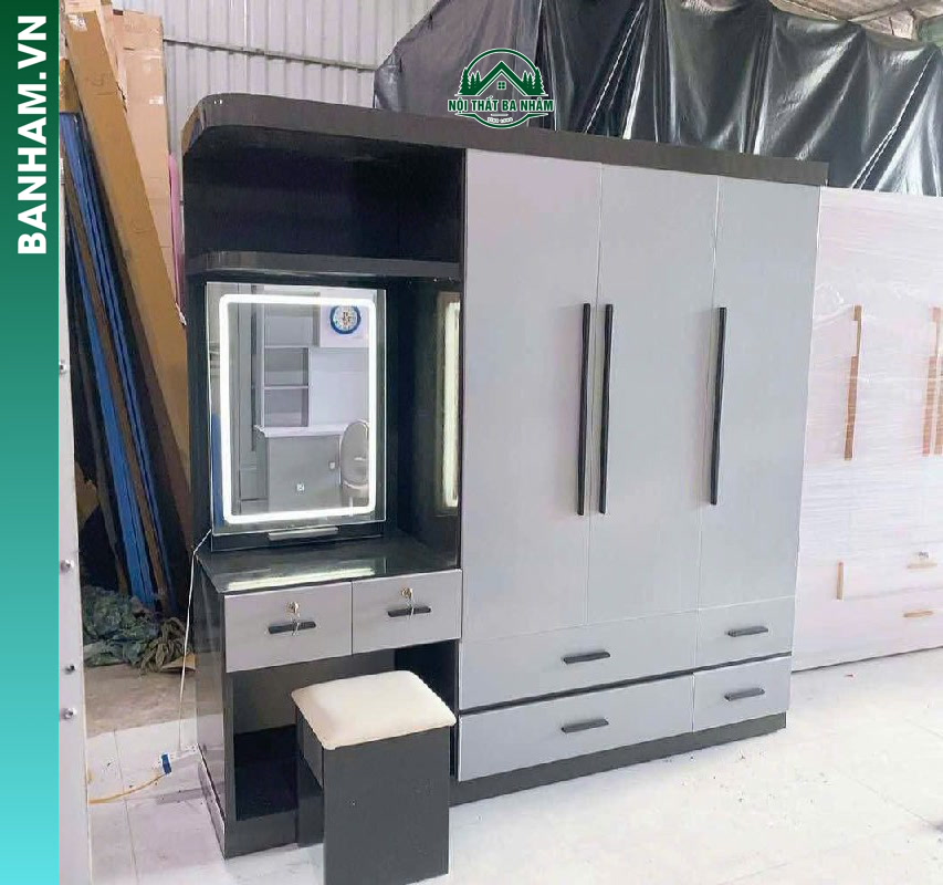 Tủ quần áo 3 cánh bàn trang điểm LED Bến Tre