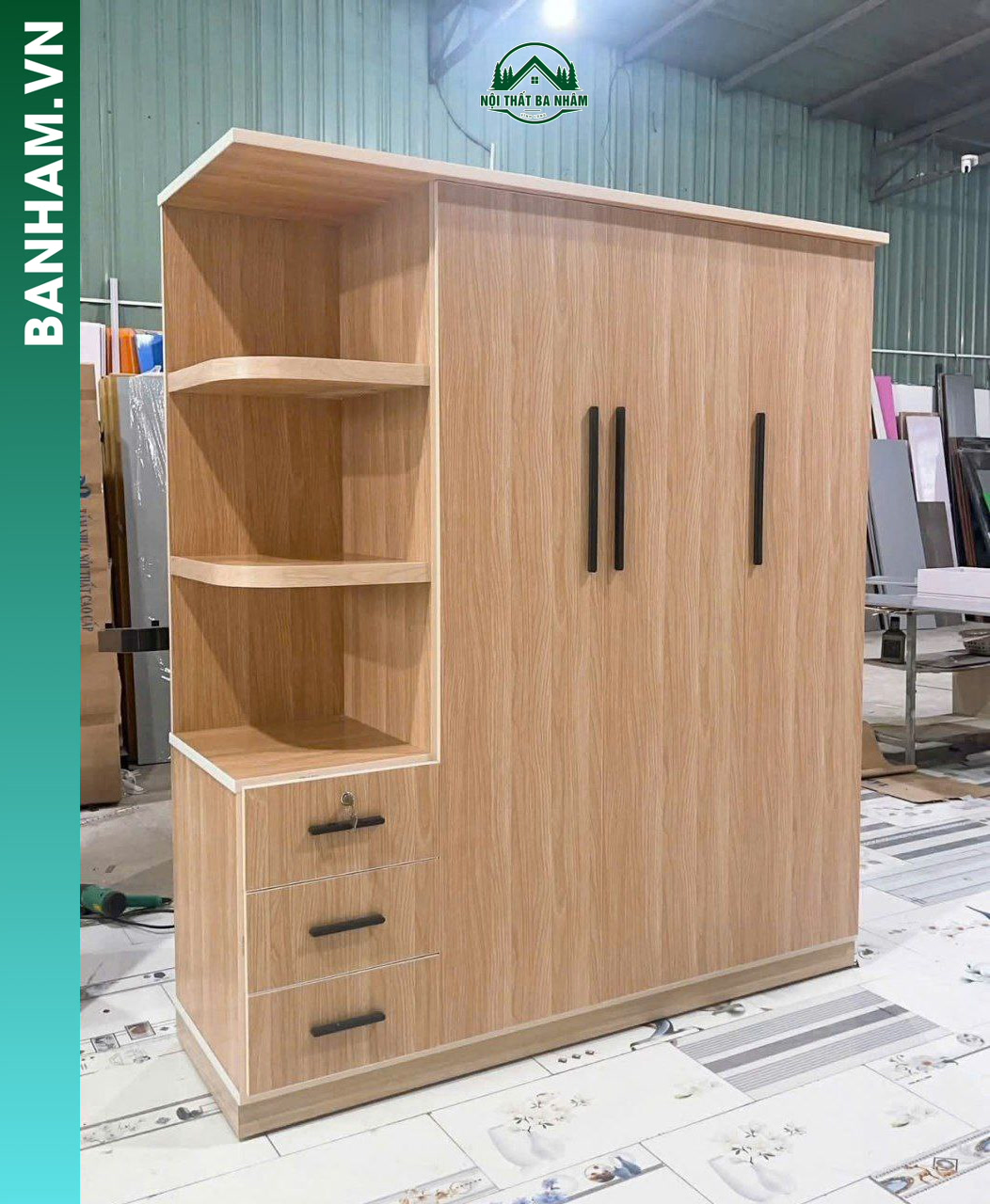 Tủ quần áo 3 cánh vân gỗ kệ hông 3 ngăn kéo Bến Tre