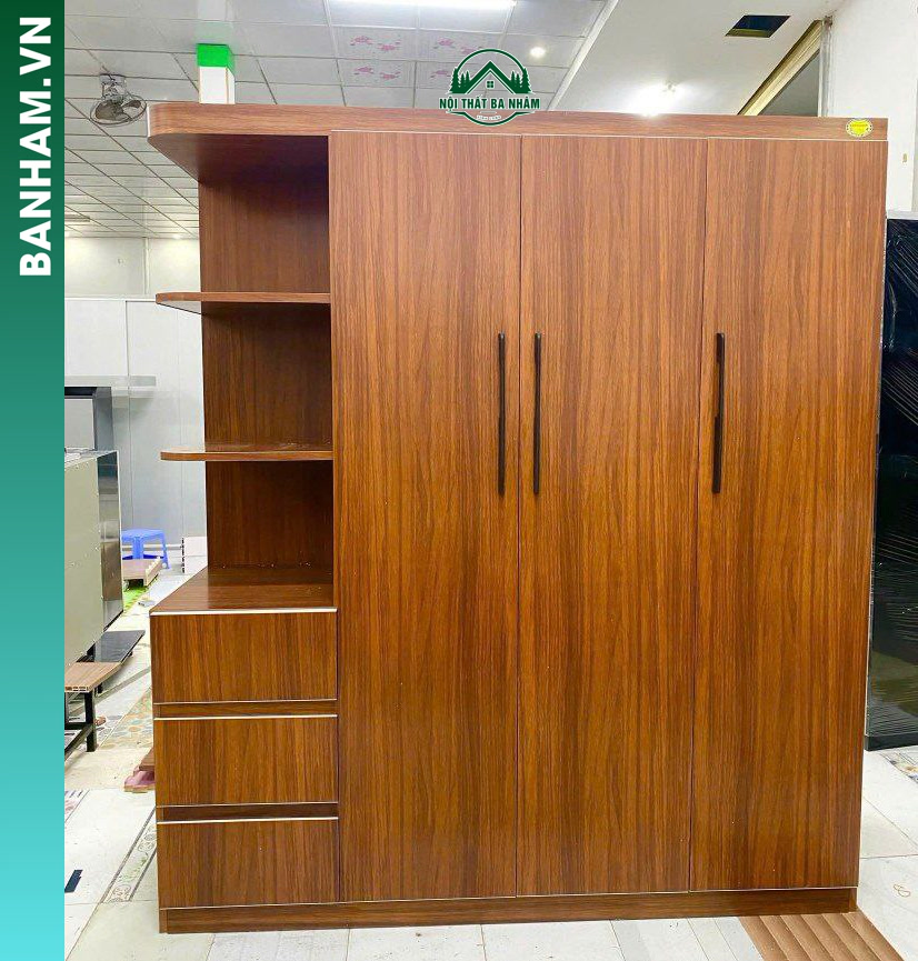 Tủ quần áo 3 cánh vân gỗ kệ hông 3 ngăn kéo Bến Tre