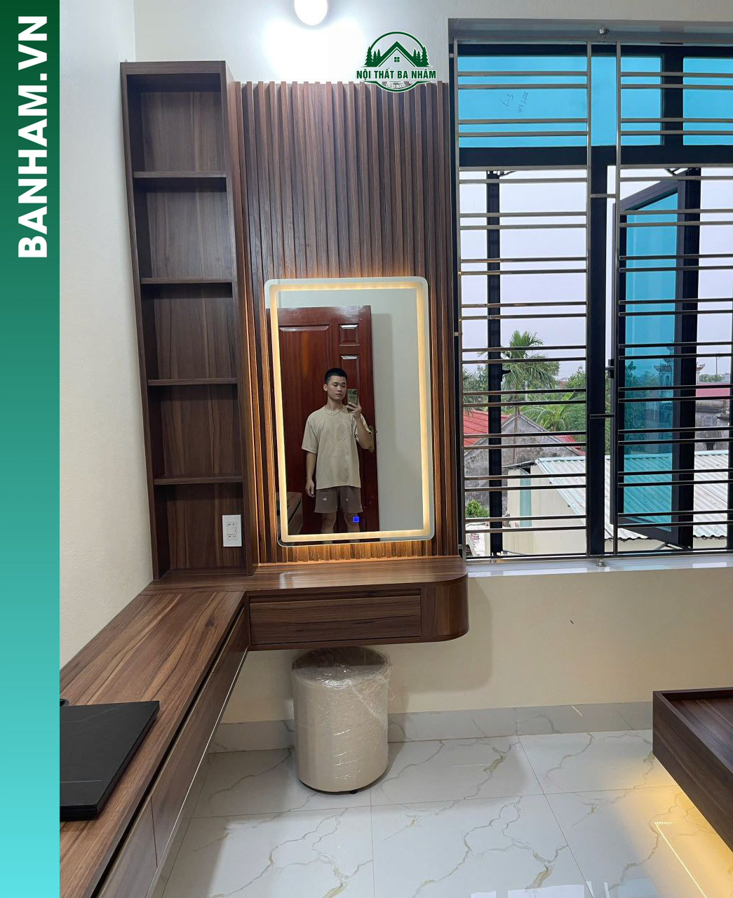 Bàn trang điểm vách lam gỗ gương LED Bến Tre