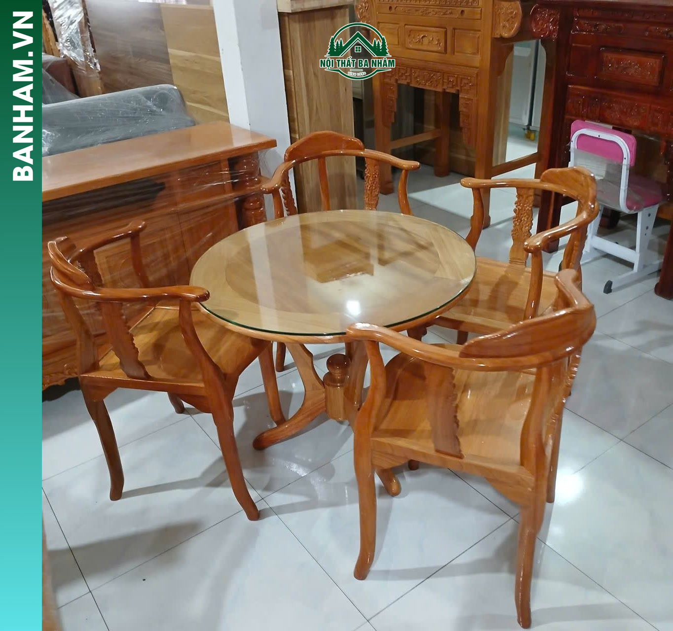 Bộ bàn ăn gỗ tự nhiên 4 ghế tại Bến Tre