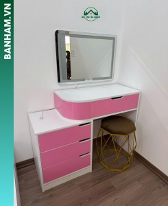 Bàn trang điểm góc hồng gương LED Bến Tre