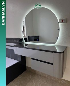 Bàn trang điểm treo tường gương tròn LED Bến Tre