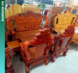 Bộ bàn ghế phòng khách gỗ chạm rồng