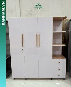 Tủ quần áo 3 cánh kết hợp kệ trang trí hiện đại tại Bến Tre