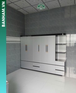 Tủ quần áo 4 cánh kệ hông bo góc Bến Tre