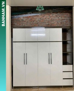 Tủ quần áo 4 cánh kệ hông tiện ích Bến Tre