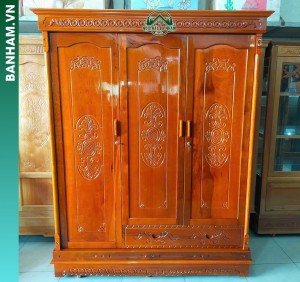 Tủ quần áo gỗ tự nhiên 3 cánh chạm khắc cổ điển